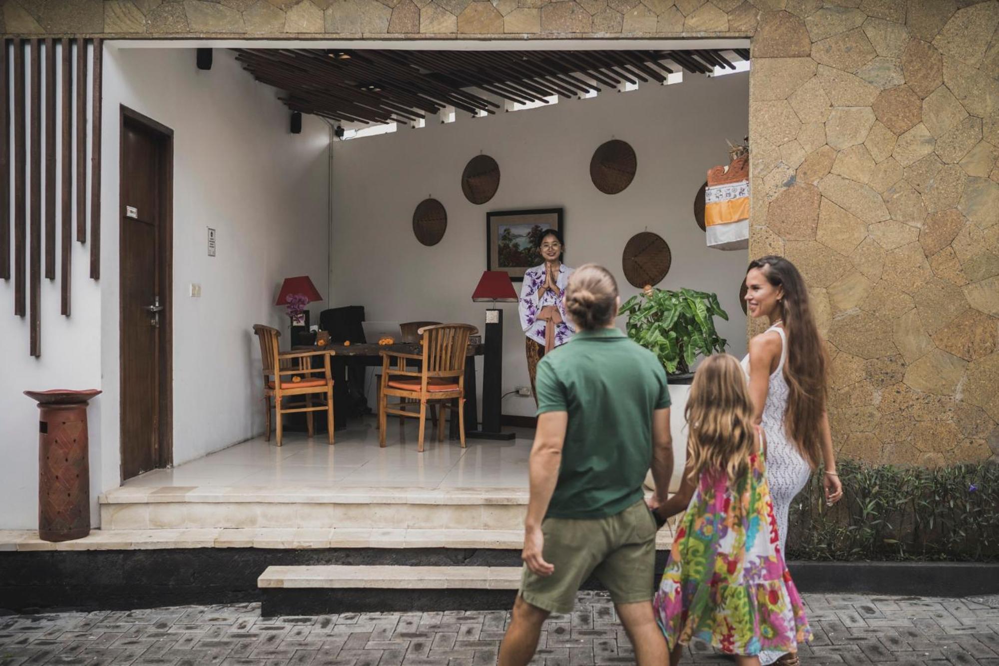 Canggu Circle Villa By Ini Vie Hospitality Kültér fotó